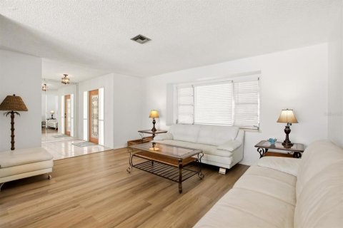 Villa ou maison à vendre à Punta Gorda, Floride: 3 chambres, 176.33 m2 № 2098333 - photo 7