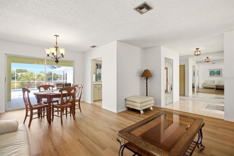 Villa ou maison à vendre à Punta Gorda, Floride: 3 chambres, 176.33 m2 № 2098333 - photo 12