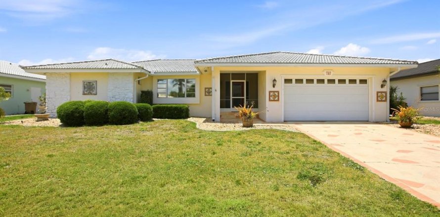 Villa ou maison à Punta Gorda, Floride 3 chambres, 176.33 m2 № 2098333