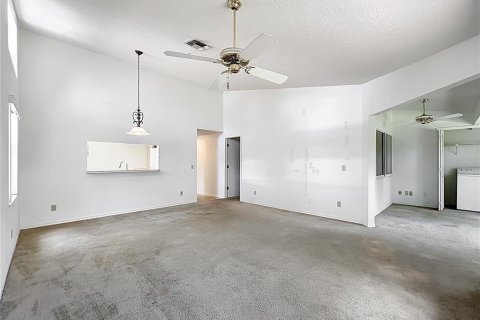 House in Dunedin, Florida 2 bedrooms, 133.59 sq.m. № 1737308 - photo 8