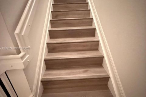 Touwnhouse à louer à Pembroke Pines, Floride: 2 chambres, 154.4 m2 № 2025898 - photo 6