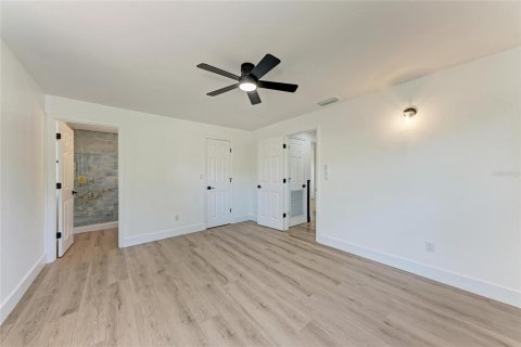 Villa ou maison à vendre à Sarasota, Floride: 3 chambres, 122.63 m2 № 1614309 - photo 16