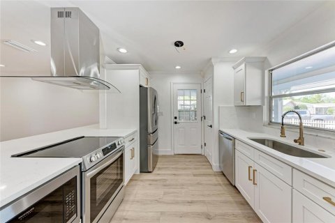 Villa ou maison à vendre à Sarasota, Floride: 3 chambres, 122.63 m2 № 1614309 - photo 8
