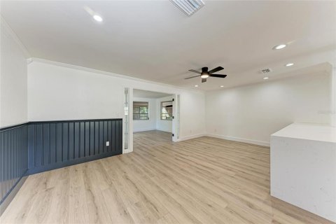 Villa ou maison à vendre à Sarasota, Floride: 3 chambres, 122.63 m2 № 1614309 - photo 12