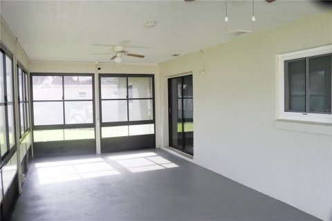 House in Palm Coast, Florida 3 bedrooms, 115.85 sq.m. № 1899940 - photo 16