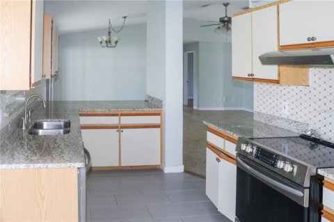 Купить виллу или дом в Палм-Кост, Флорида 5 комнат, 115.85м2, № 1899940 - фото 10