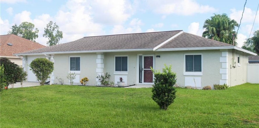 Villa ou maison à Palm Coast, Floride 3 chambres, 115.85 m2 № 1899940