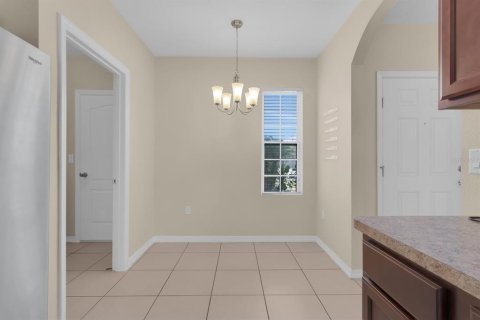 House in Lake Alfred, Florida 3 bedrooms, 148.64 sq.m. № 1681879 - photo 8