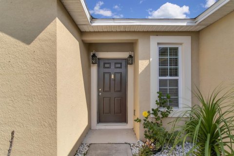 House in Lake Alfred, Florida 3 bedrooms, 148.64 sq.m. № 1681879 - photo 4