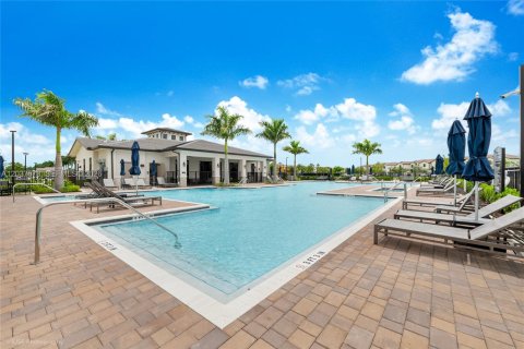 Townhouse in Miami, Florida 3 bedrooms, 157.47 sq.m. № 2087317 - photo 22