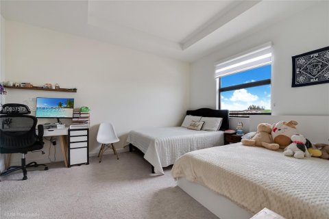 Townhouse in Miami, Florida 3 bedrooms, 157.47 sq.m. № 2087317 - photo 9