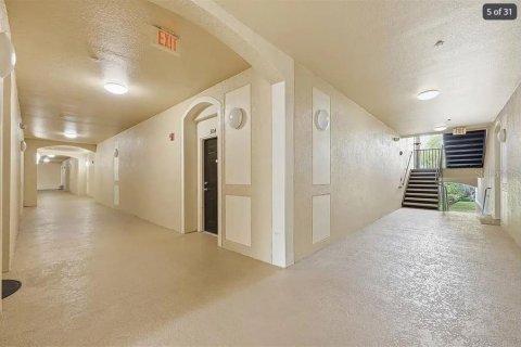 Condo in Orlando, Florida, 3 bedrooms № 2197880 - photo 6
