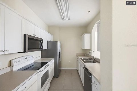 Condo in Orlando, Florida, 3 bedrooms № 2197880 - photo 11
