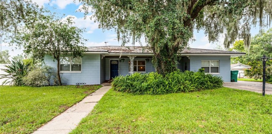 Casa en Eustis, Florida 3 dormitorios, 134.43 m2 № 1815363