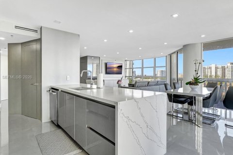 Condominio en venta en Aventura, Florida, 3 dormitorios, 179.3 m2 № 2043929 - foto 29