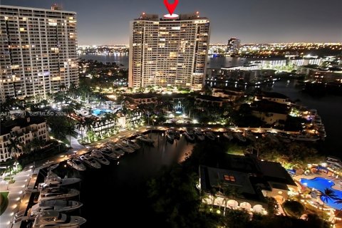 Condominio en venta en Aventura, Florida, 3 dormitorios, 179.3 m2 № 2043929 - foto 5