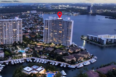 Condominio en venta en Aventura, Florida, 3 dormitorios, 179.3 m2 № 2043929 - foto 4