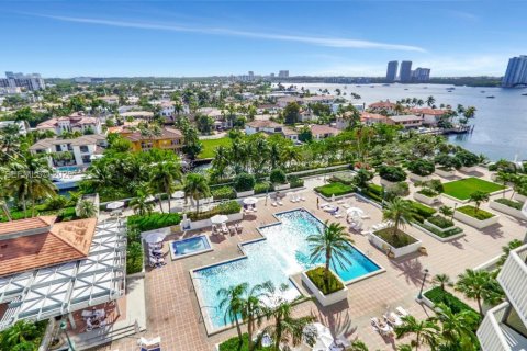 Condominio en venta en Aventura, Florida, 3 dormitorios, 179.3 m2 № 2043929 - foto 12