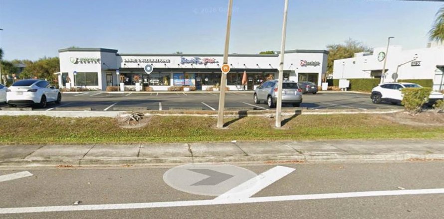 Immobilier commercial à Winter Springs, Floride 139.35 m2 № 2437221