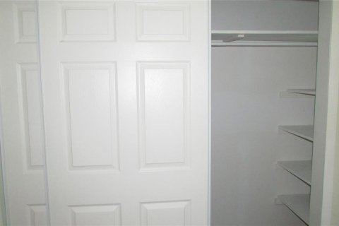 House in Lakeland, Florida 3 bedrooms, 206.06 sq.m. № 1374411 - photo 17