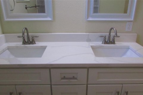 House in Lakeland, Florida 3 bedrooms, 206.06 sq.m. № 1374411 - photo 16