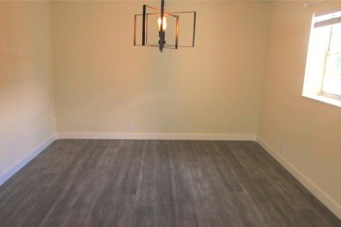House in Lakeland, Florida 3 bedrooms, 206.06 sq.m. № 1374411 - photo 21