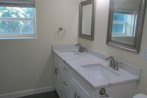 House in Lakeland, Florida 3 bedrooms, 206.06 sq.m. № 1374411 - photo 9