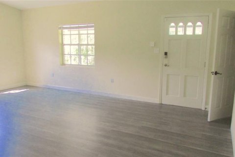 House in Lakeland, Florida 3 bedrooms, 206.06 sq.m. № 1374411 - photo 4
