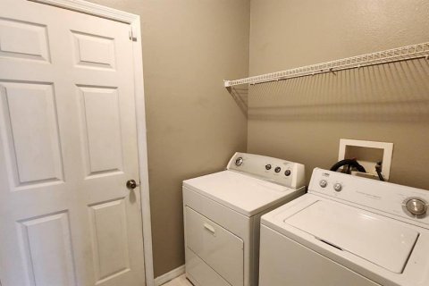 House in Kissimmee, Florida 4 bedrooms, 268.02 sq.m. № 1898663 - photo 13