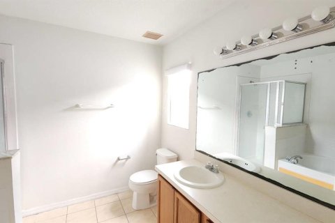 Casa en alquiler en Kissimmee, Florida, 4 dormitorios, 268.02 m2 № 1898663 - foto 10