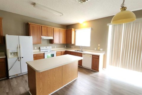 House in Kissimmee, Florida 4 bedrooms, 268.02 sq.m. № 1898663 - photo 3