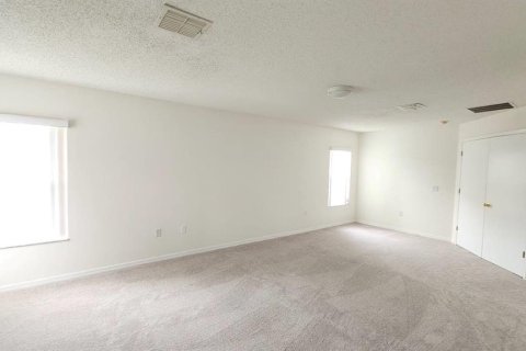 Casa en alquiler en Kissimmee, Florida, 4 dormitorios, 268.02 m2 № 1898663 - foto 9