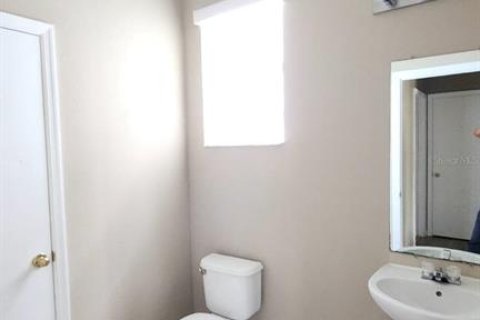 House in Kissimmee, Florida 4 bedrooms, 268.02 sq.m. № 1898663 - photo 14