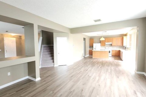 House in Kissimmee, Florida 4 bedrooms, 268.02 sq.m. № 1898663 - photo 4