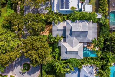 House in Key Biscayne, Florida 5 bedrooms, 333.98 sq.m. № 1696889 - photo 29