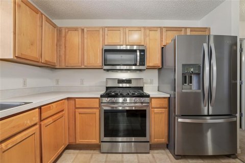 House in The Villages, Florida 3 bedrooms, 129.32 sq.m. № 1795732 - photo 9