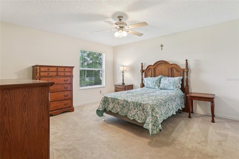 House in The Villages, Florida 3 bedrooms, 129.32 sq.m. № 1795732 - photo 11