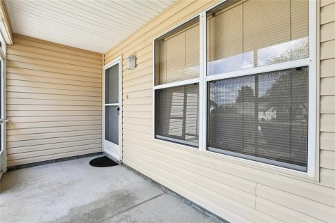 House in The Villages, Florida 3 bedrooms, 129.32 sq.m. № 1795732 - photo 3
