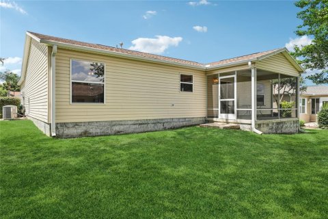 House in The Villages, Florida 3 bedrooms, 129.32 sq.m. № 1795732 - photo 27