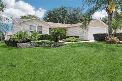 House in The Villages, Florida 3 bedrooms, 129.32 sq.m. № 1795732 - photo 2
