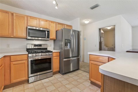 House in The Villages, Florida 3 bedrooms, 129.32 sq.m. № 1795732 - photo 10