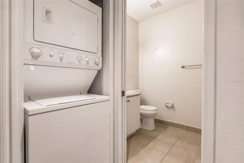 Снять в аренду кондоминиум в Форт Майерс, Флорида 1 комната, 103.86м2, № 1849901 - фото 17