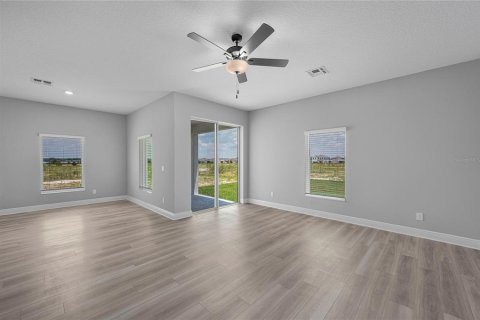 House in Lake Alfred, Florida 5 bedrooms, 228.63 sq.m. № 1658380 - photo 9
