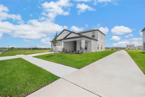 House in Lake Alfred, Florida 5 bedrooms, 228.63 sq.m. № 1658380 - photo 4