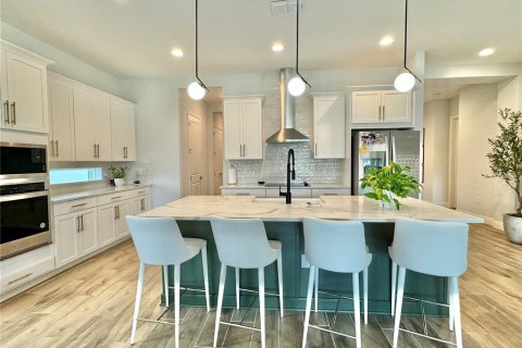 Casa en alquiler en Orlando, Florida, 4 dormitorios, 269.14 m2 № 1917460 - foto 5