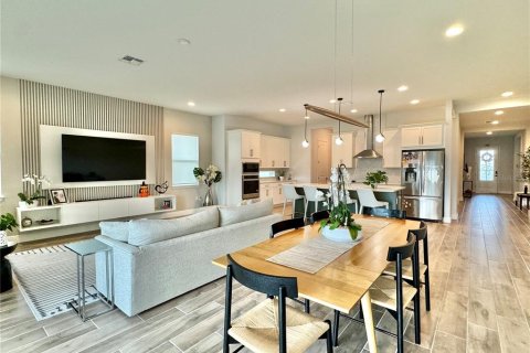 Casa en alquiler en Orlando, Florida, 4 dormitorios, 269.14 m2 № 1917460 - foto 24