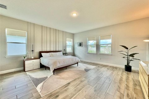 Casa en alquiler en Orlando, Florida, 4 dormitorios, 269.14 m2 № 1917460 - foto 2