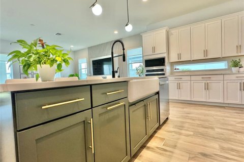 Casa en alquiler en Orlando, Florida, 4 dormitorios, 269.14 m2 № 1917460 - foto 30