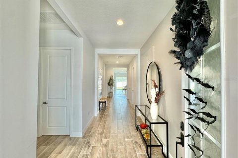 Casa en alquiler en Orlando, Florida, 4 dormitorios, 269.14 m2 № 1917460 - foto 9