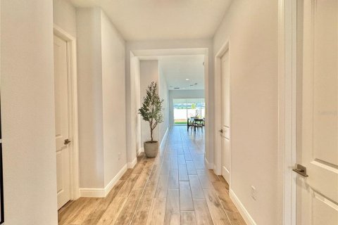 Casa en alquiler en Orlando, Florida, 4 dormitorios, 269.14 m2 № 1917460 - foto 19